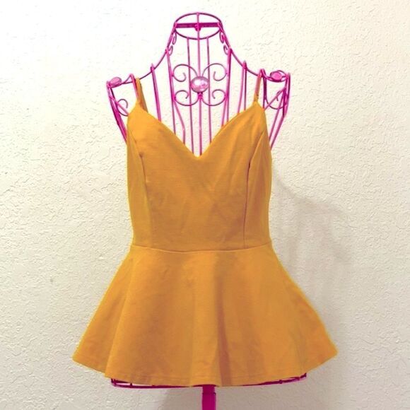 Mikey and Joey Yellow-Gold spaghetti strap ruffle tank top - Picture 3 of 16